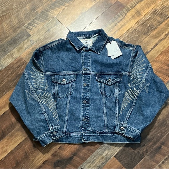Levi's Other - Levi’s Made & Crafted Embroidered Denim Trucker Jacket – Size M – NWT